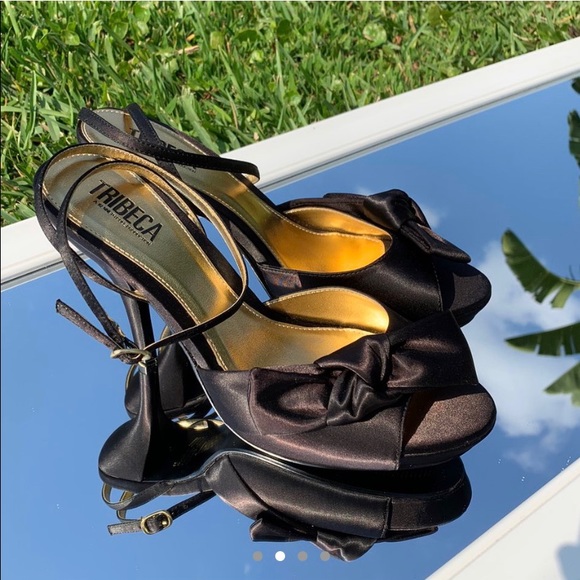 Kenneth Cole TriBeCa Heels - Picture 2 of 4